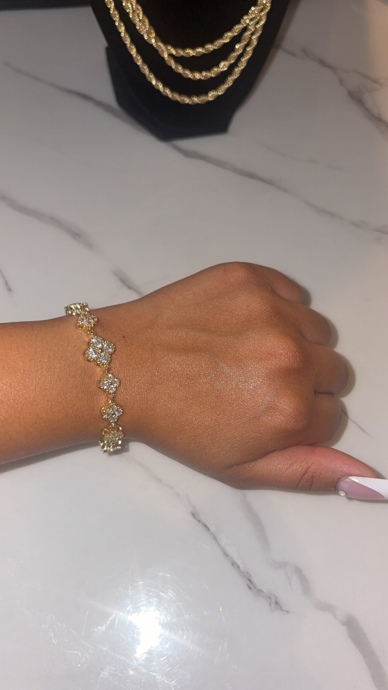 Gold clover bracelet