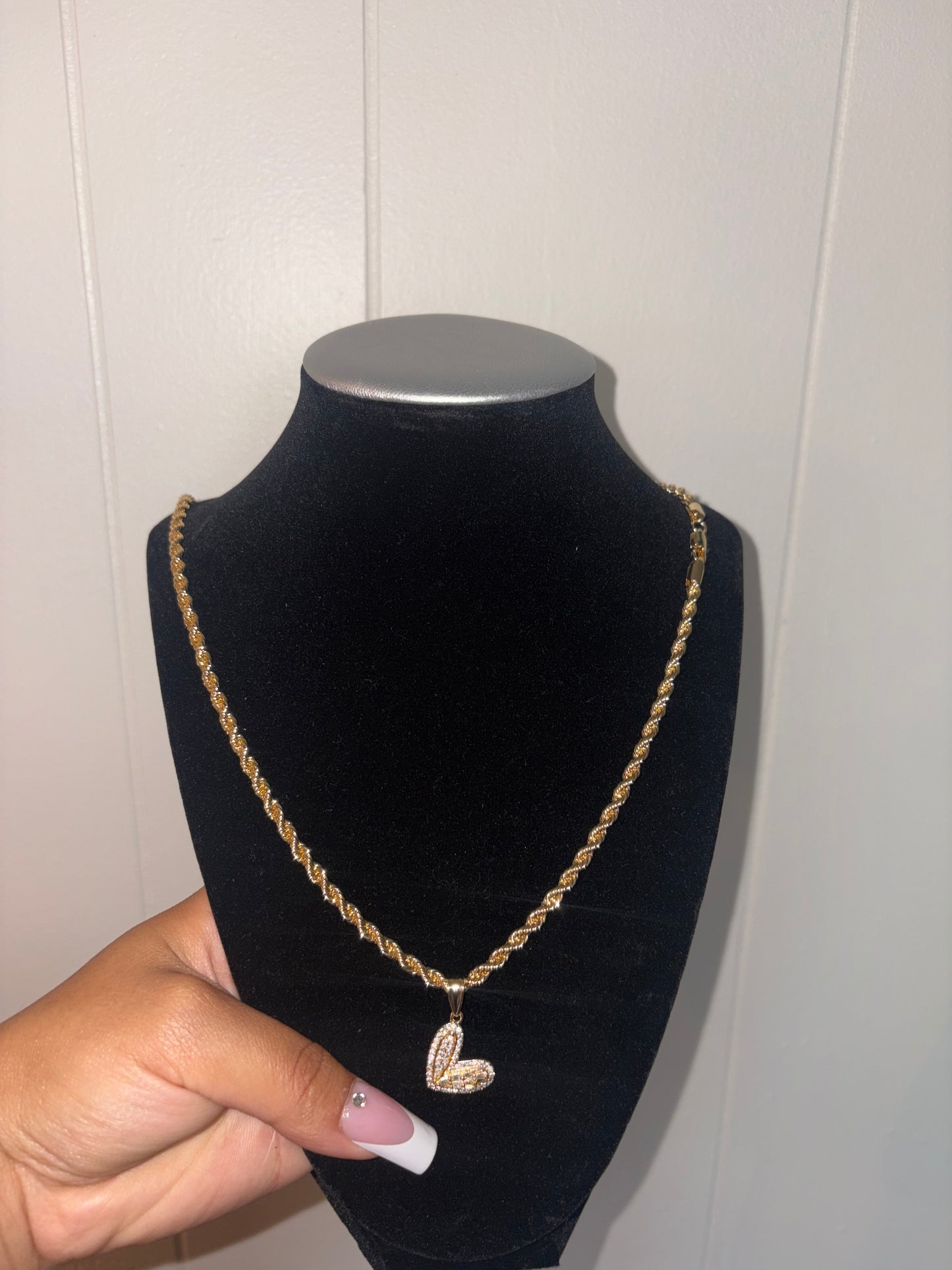 𝙂𝙤𝙡𝙙 𝙧𝙝𝙞𝙣𝙚𝙨𝙩𝙤𝙣𝙚 𝙝𝙧𝙩 Necklace